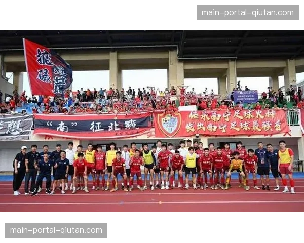 重庆铜梁龙青年军为基础:外援引进决定球队保级前景 重庆铜梁龙青年军为基础:外援引进决定球队保级前景