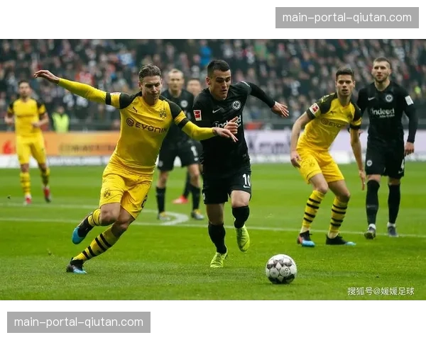 法兰克福0-1负于弗赖堡,遭遇联赛三连败 法兰克福0-1负于弗赖堡,遭遇联赛三连败